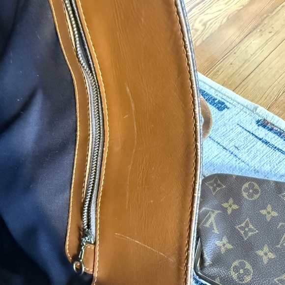 Louis Vuitton VINTAGE Monogram Bucket Purse w pouch, great used condition - Picture 3 of 16